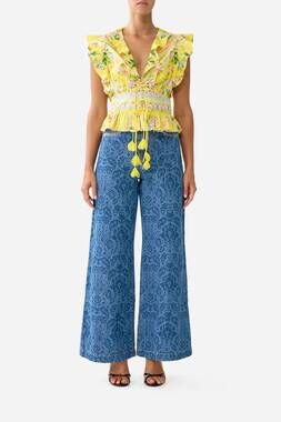 NEW CAMILLA tie front top in lady limonada